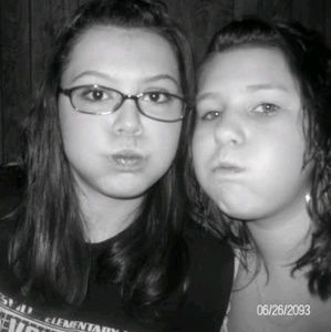 Meet your Posher, Courtney